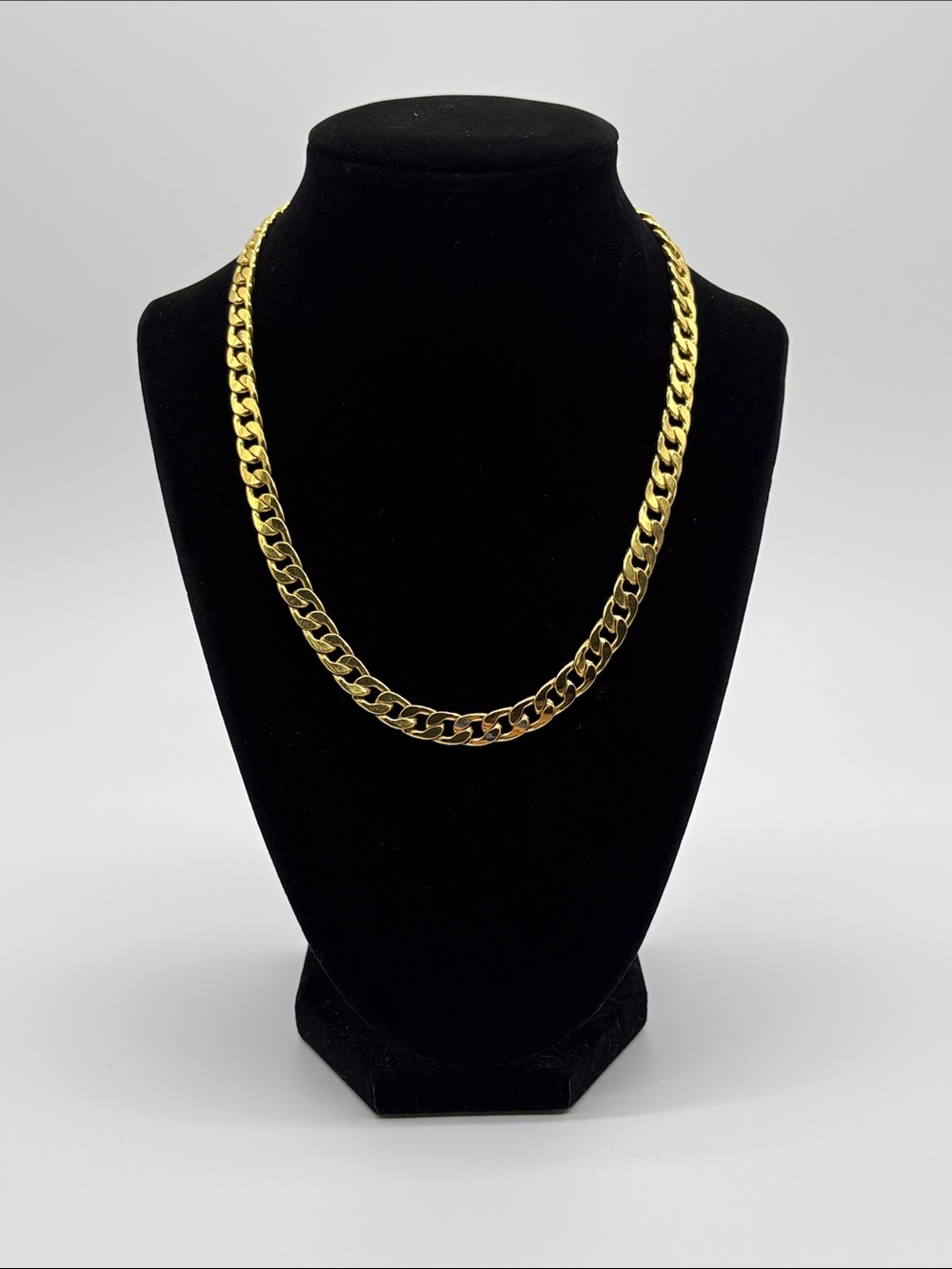 Gold Men’s Cuban Link Chain Necklace Bold Polished Statement Jewelry